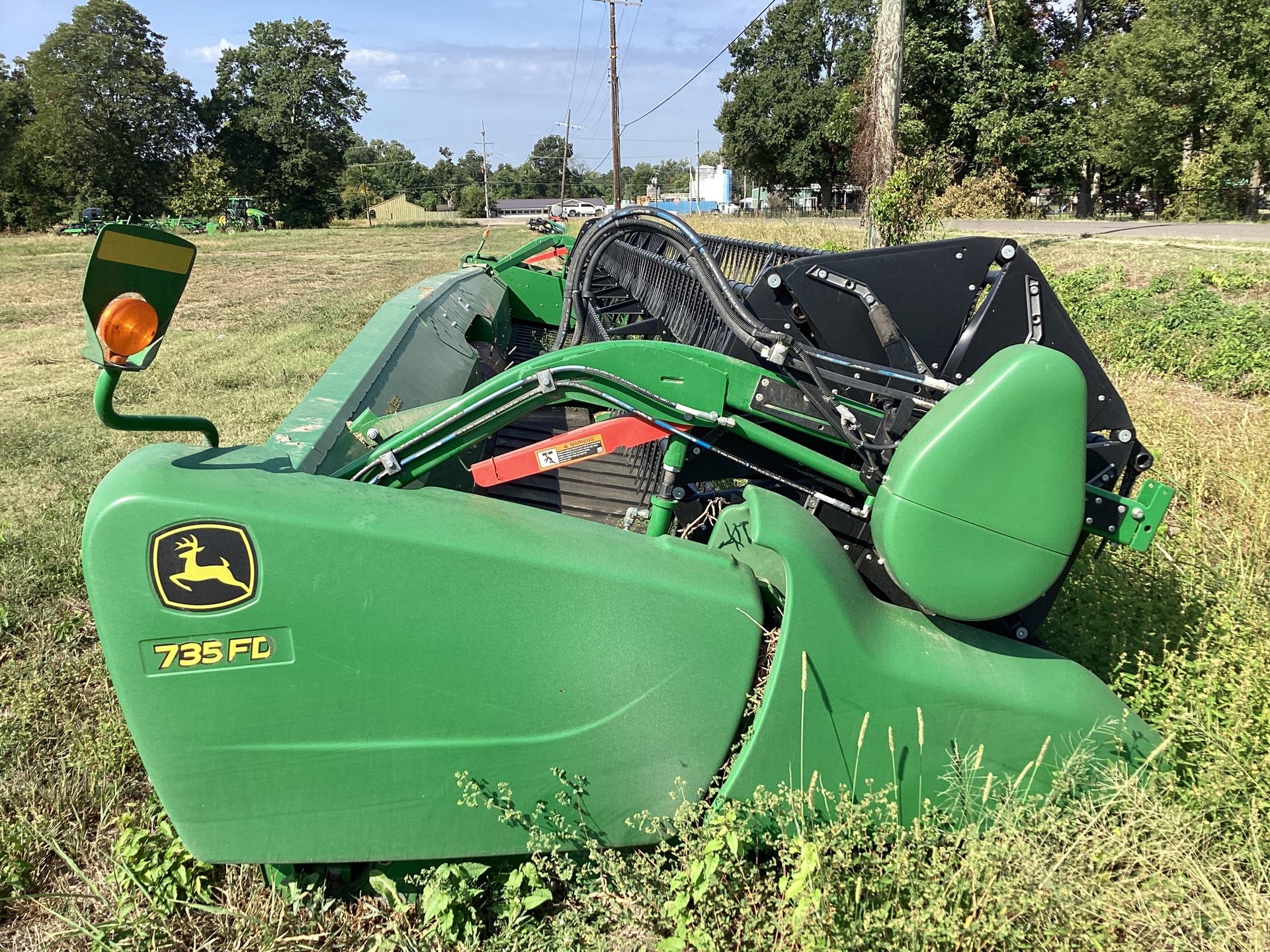 2019 John Deere 735FD