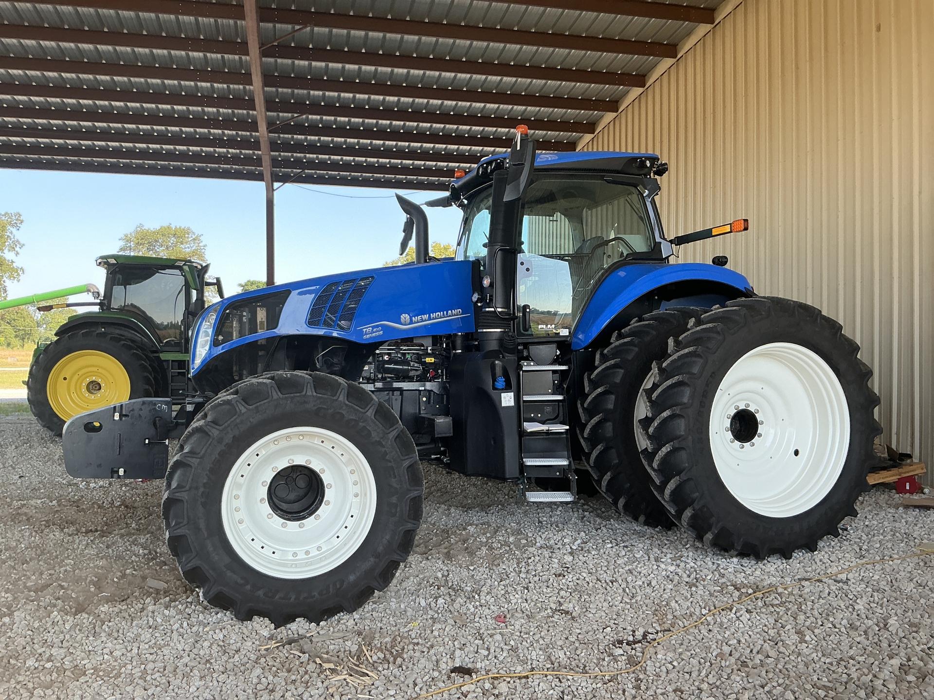 2023 New Holland T8.410