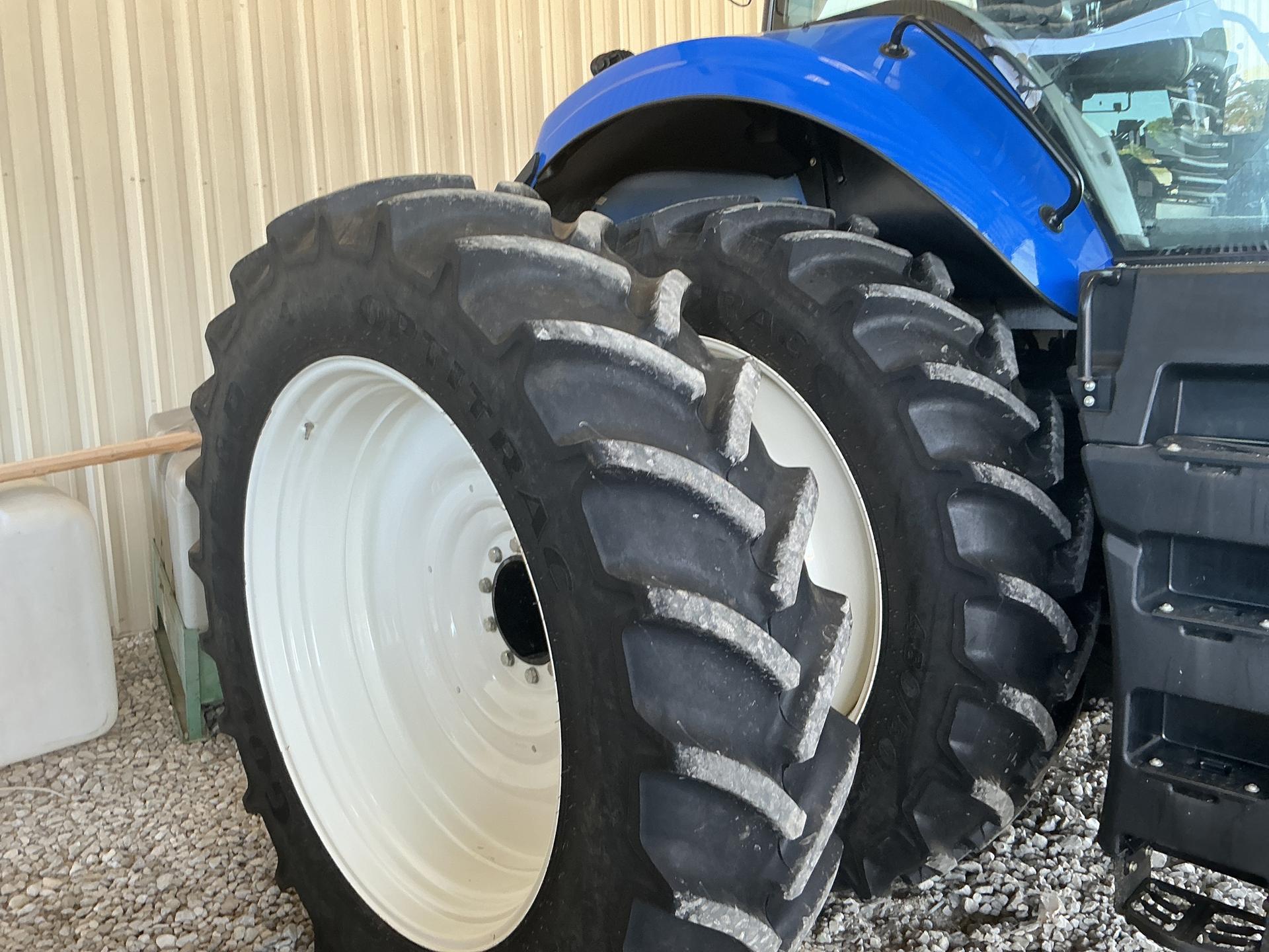 2023 New Holland T8.410