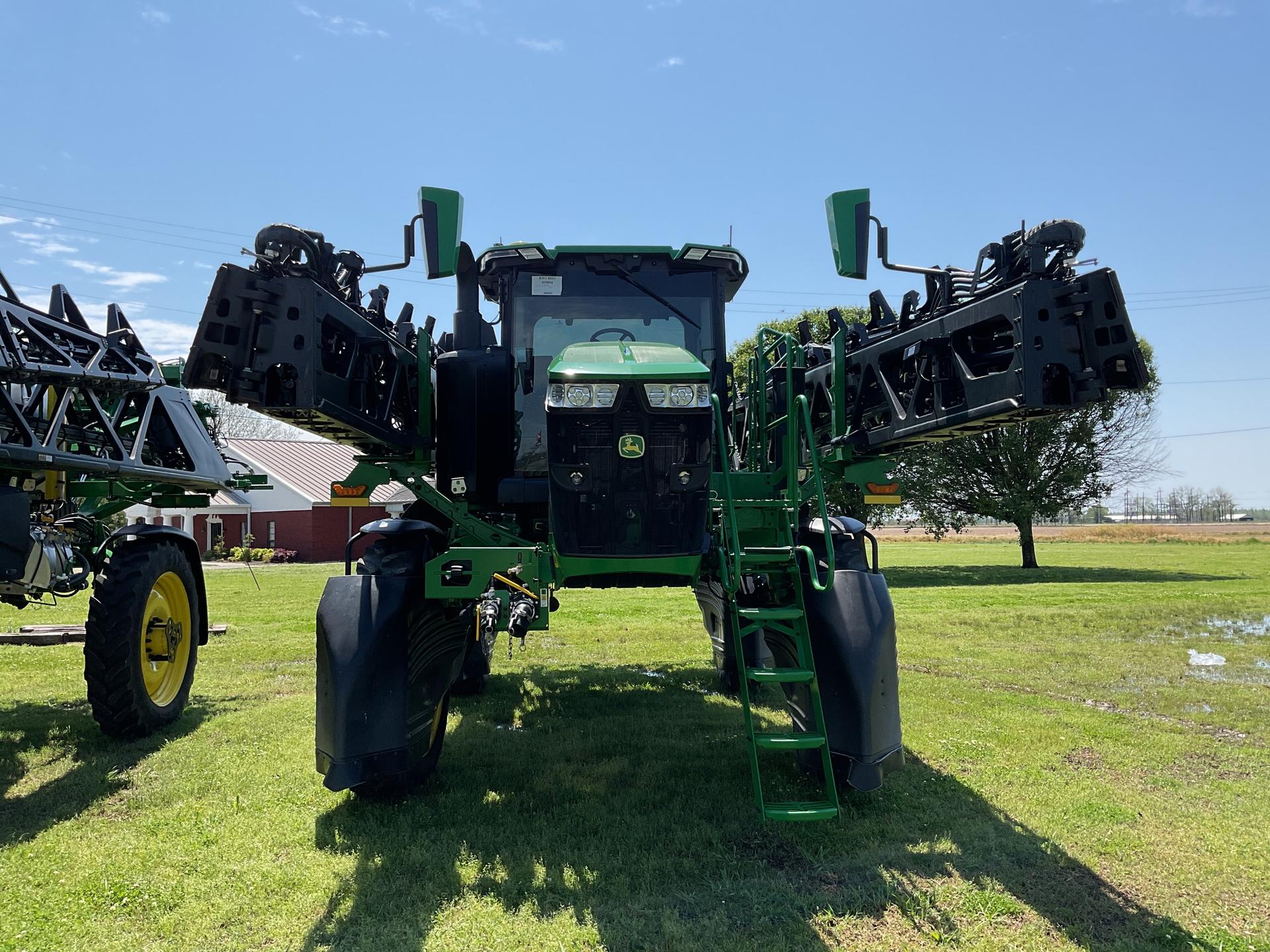 2023 John Deere 410R S&S