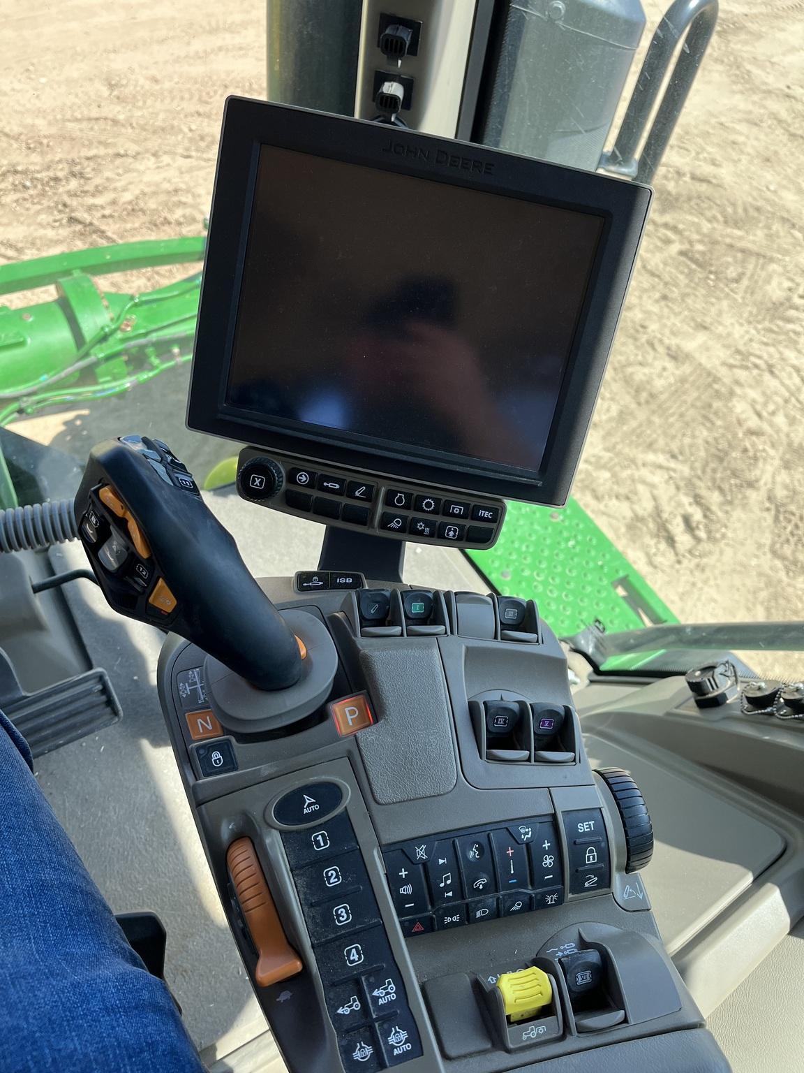 2020 John Deere 8RX 370 Image