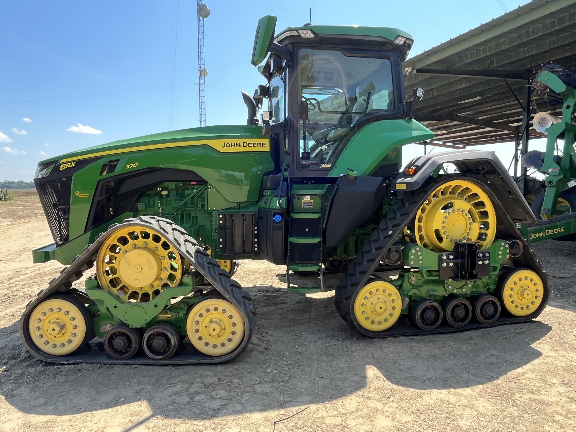 2020 John Deere 8RX 370 Image