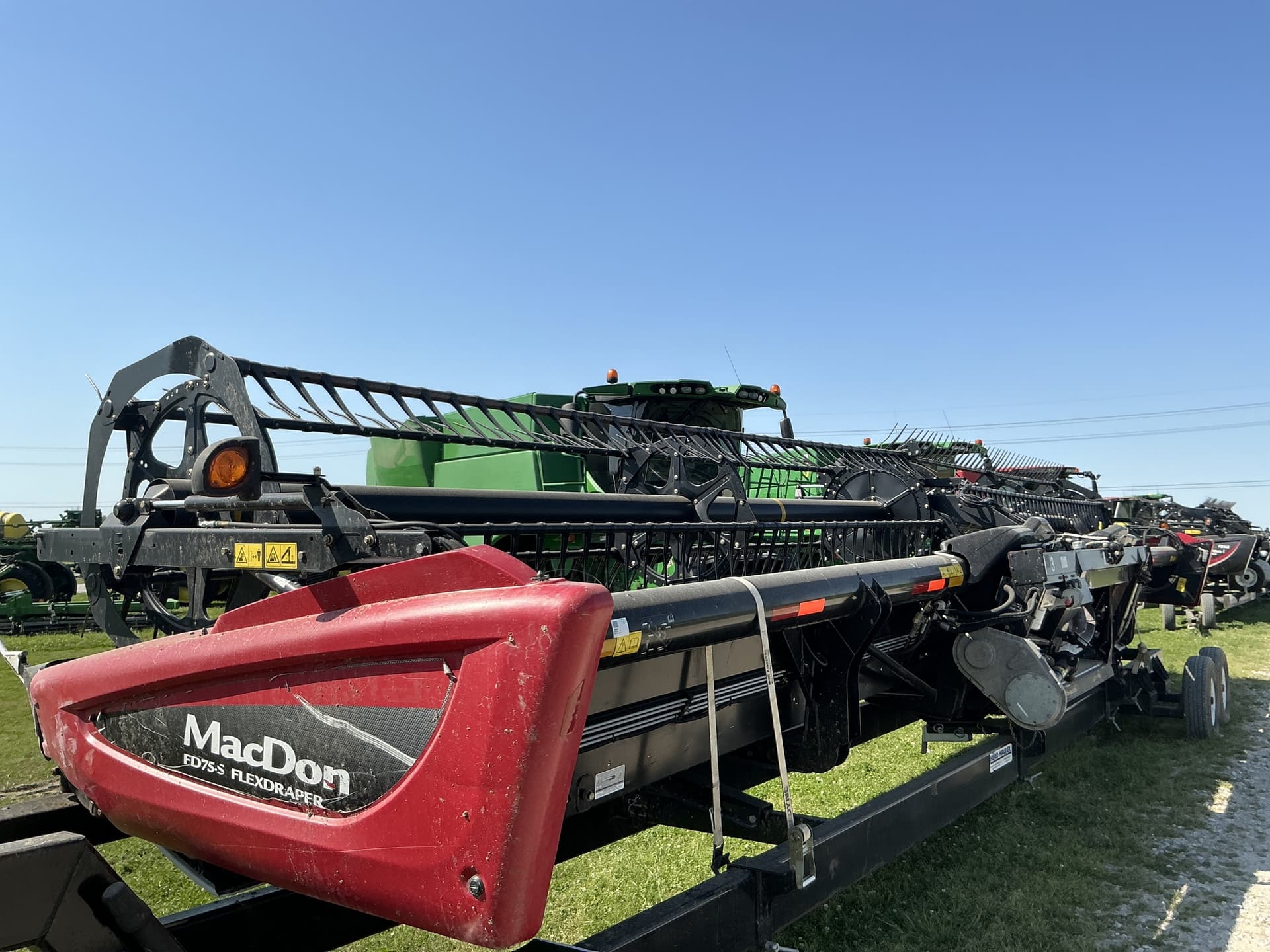 2014 MacDon FD75 Image