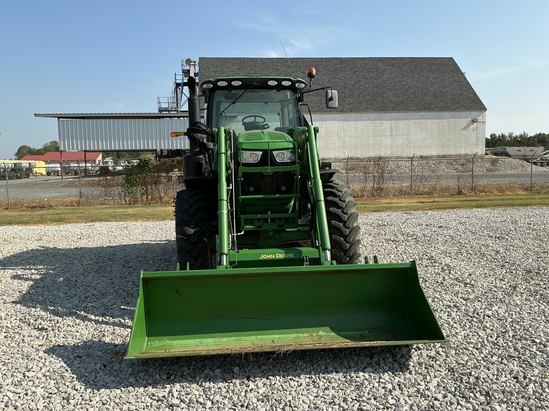 2017 John Deere 6175R