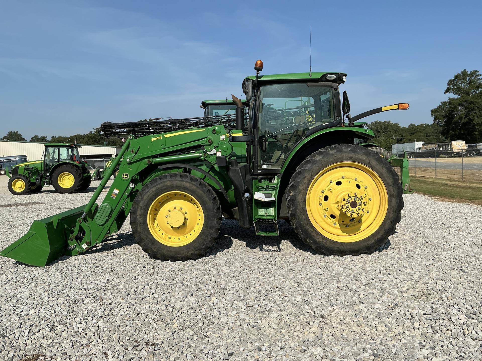 2017 John Deere 6175R