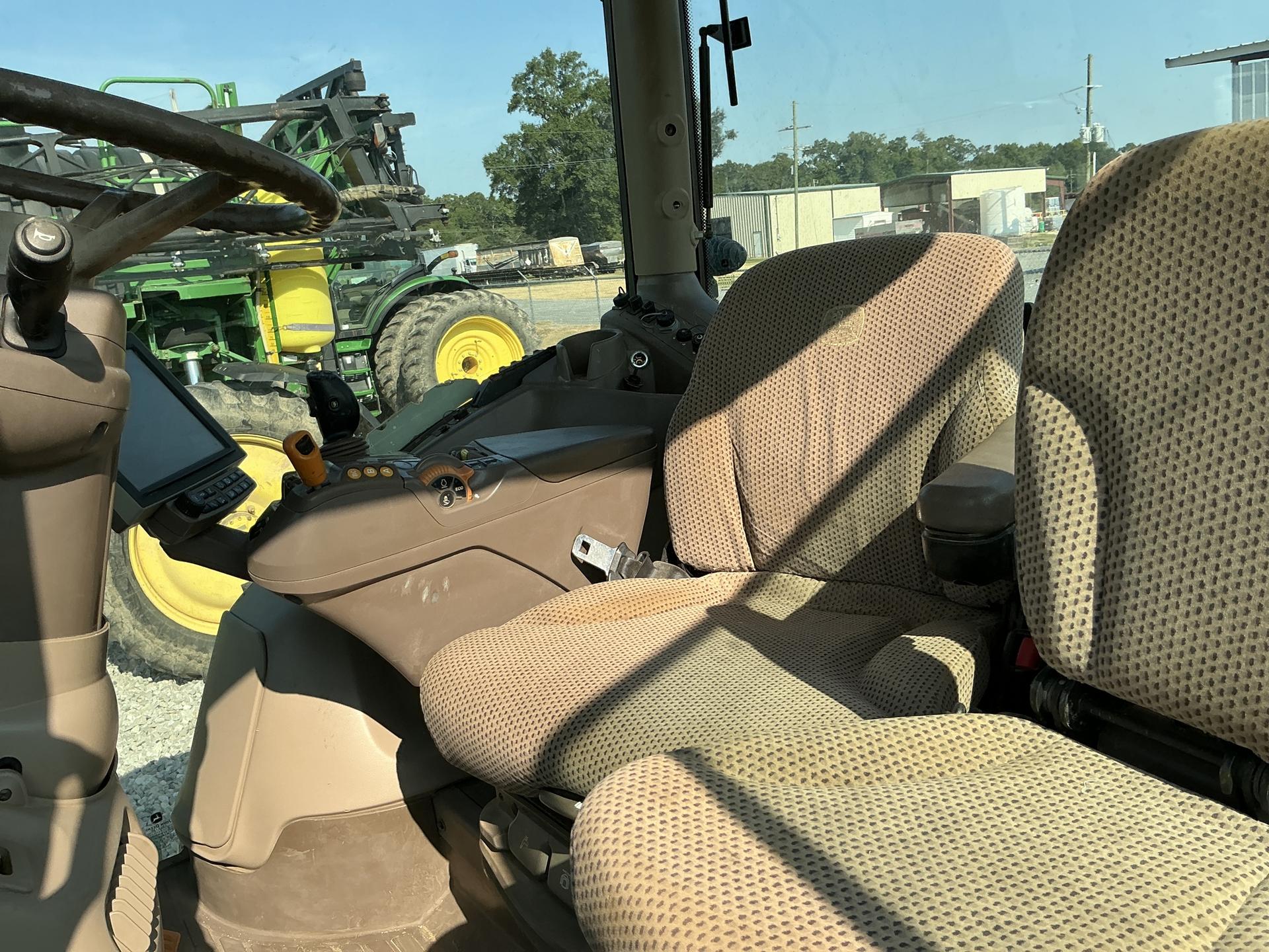 2017 John Deere 6175R