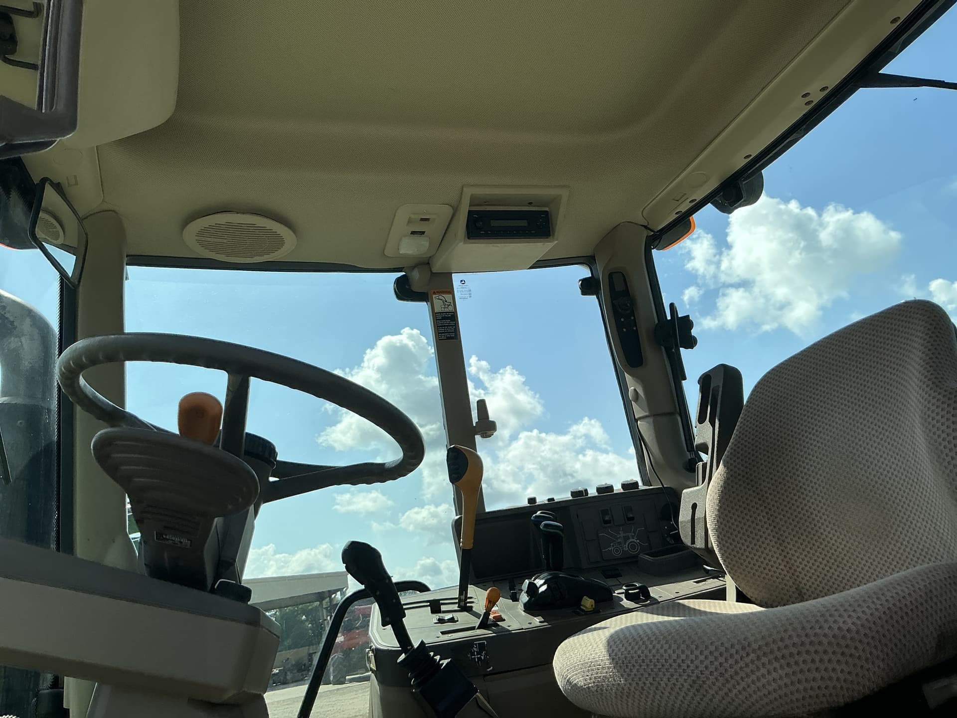 2015 John Deere 6150M Image