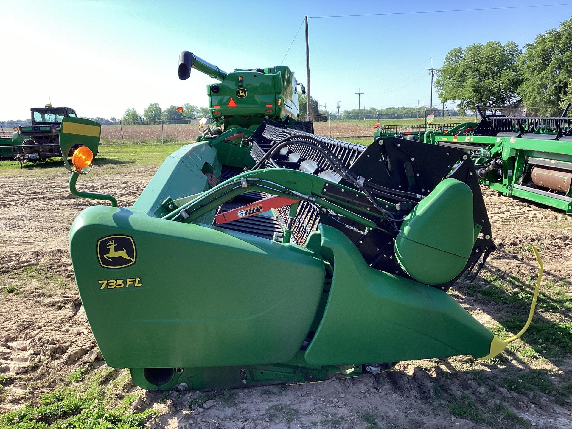 2020 John Deere 735FD