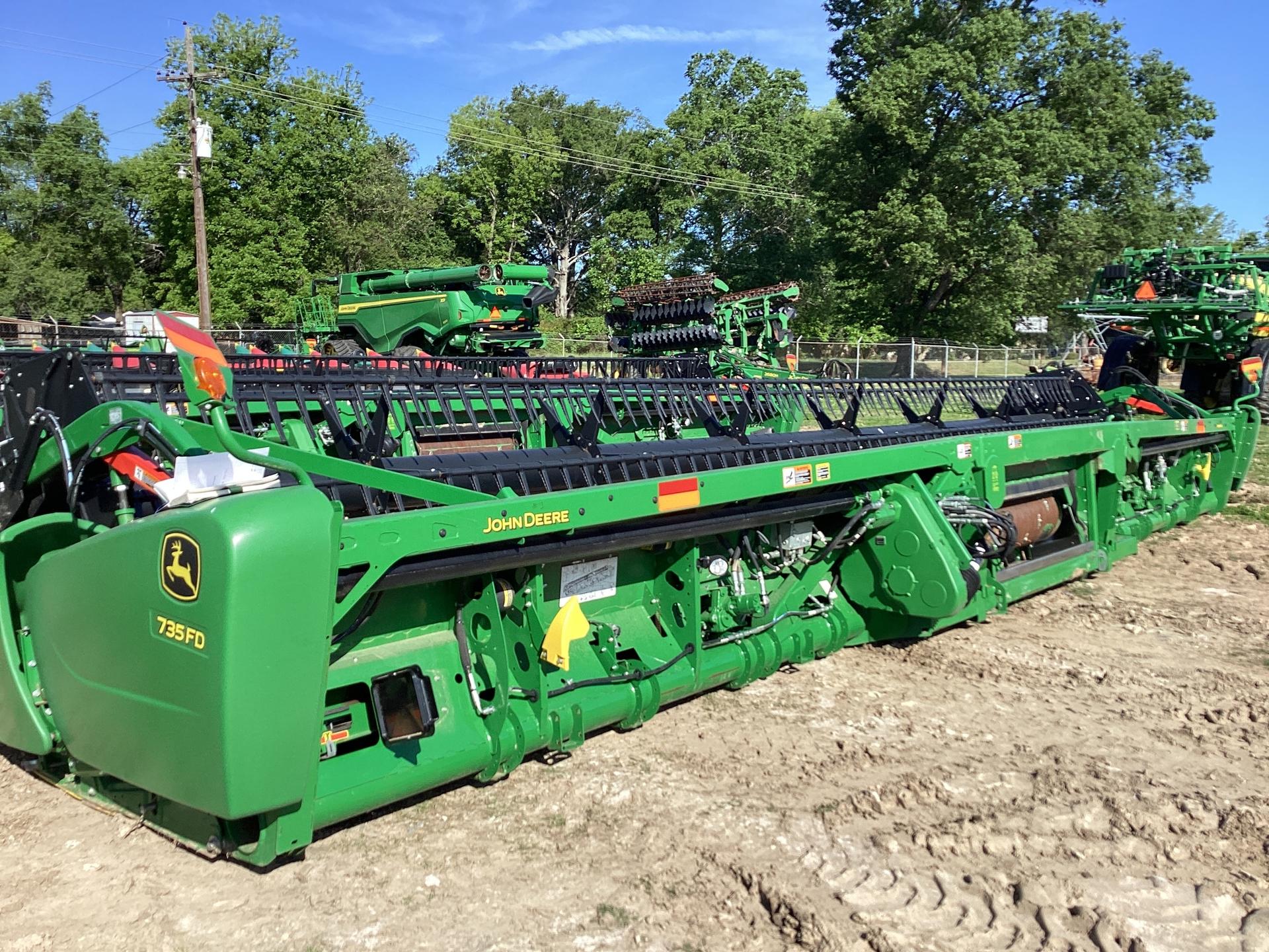 2020 John Deere 735FD