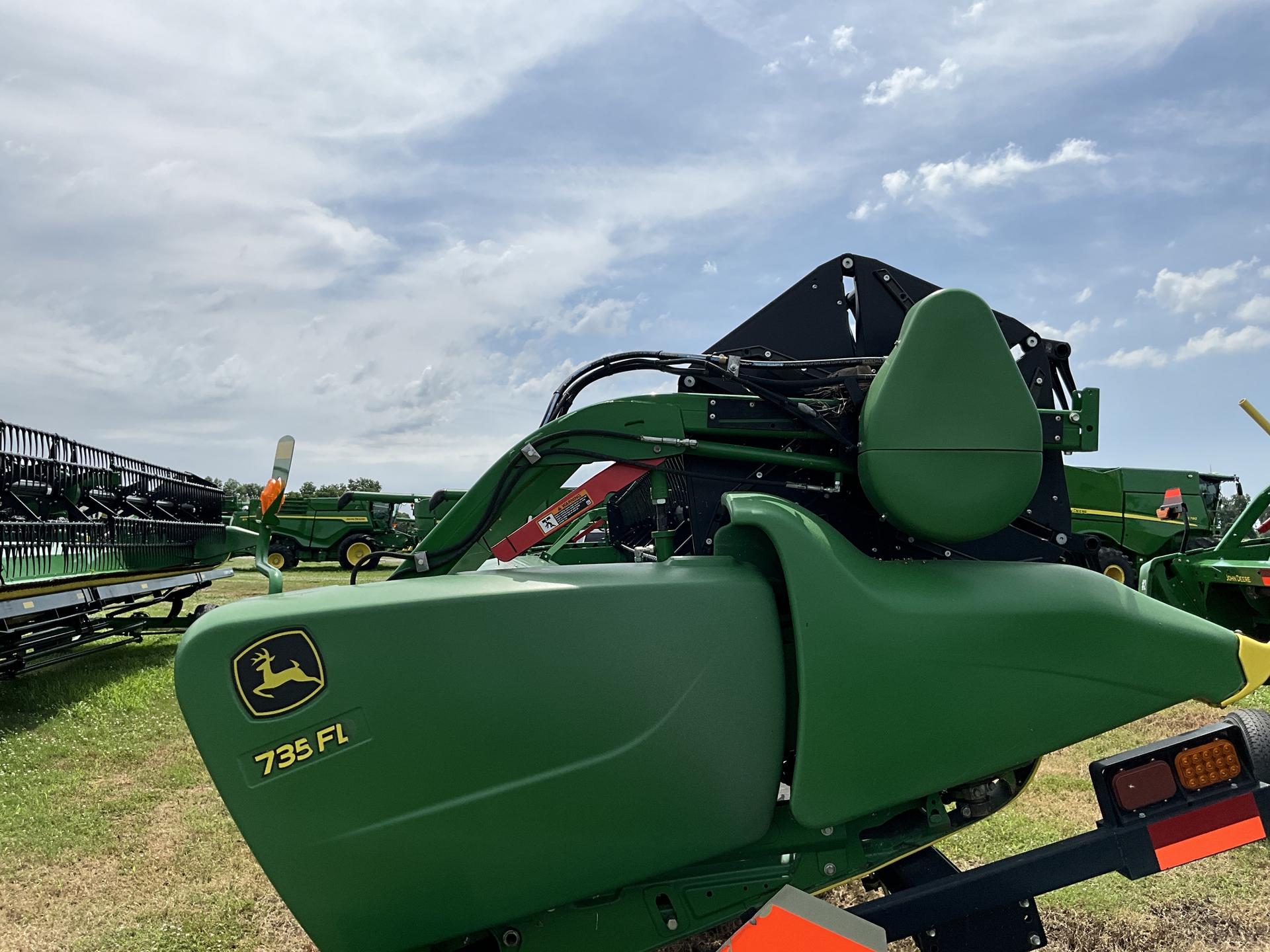 2019 John Deere 735FD