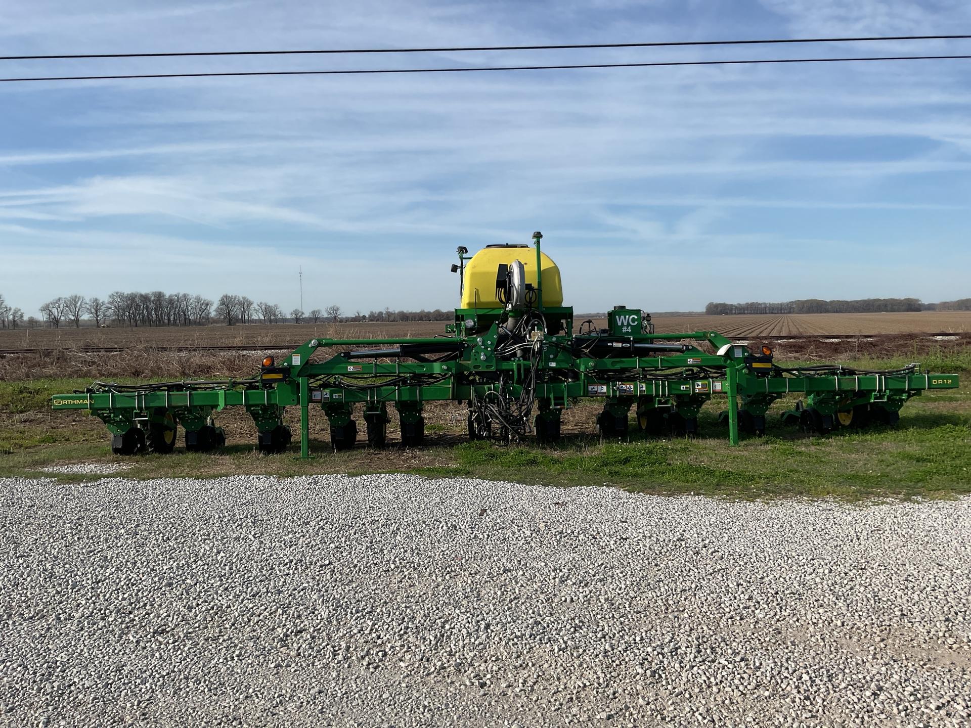 2021 John Deere DR12 – 36″ rows Image