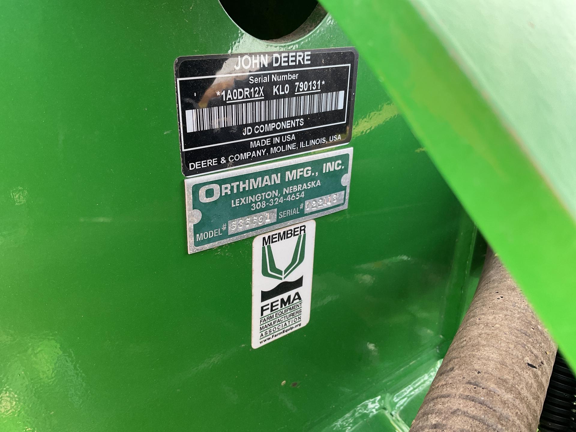 2021 John Deere DR12 – 36″ rows Image