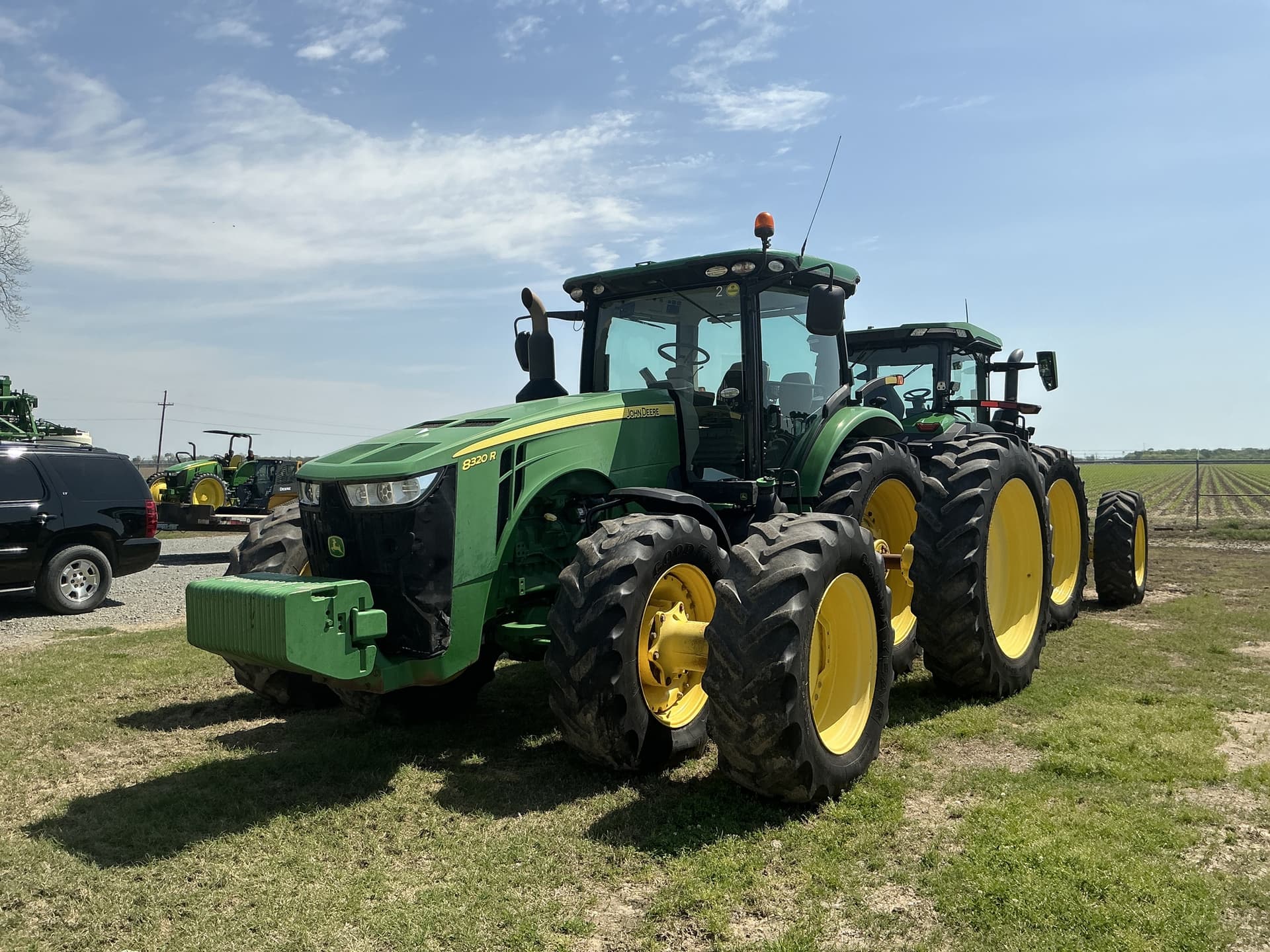 2015 John Deere 8320R Image