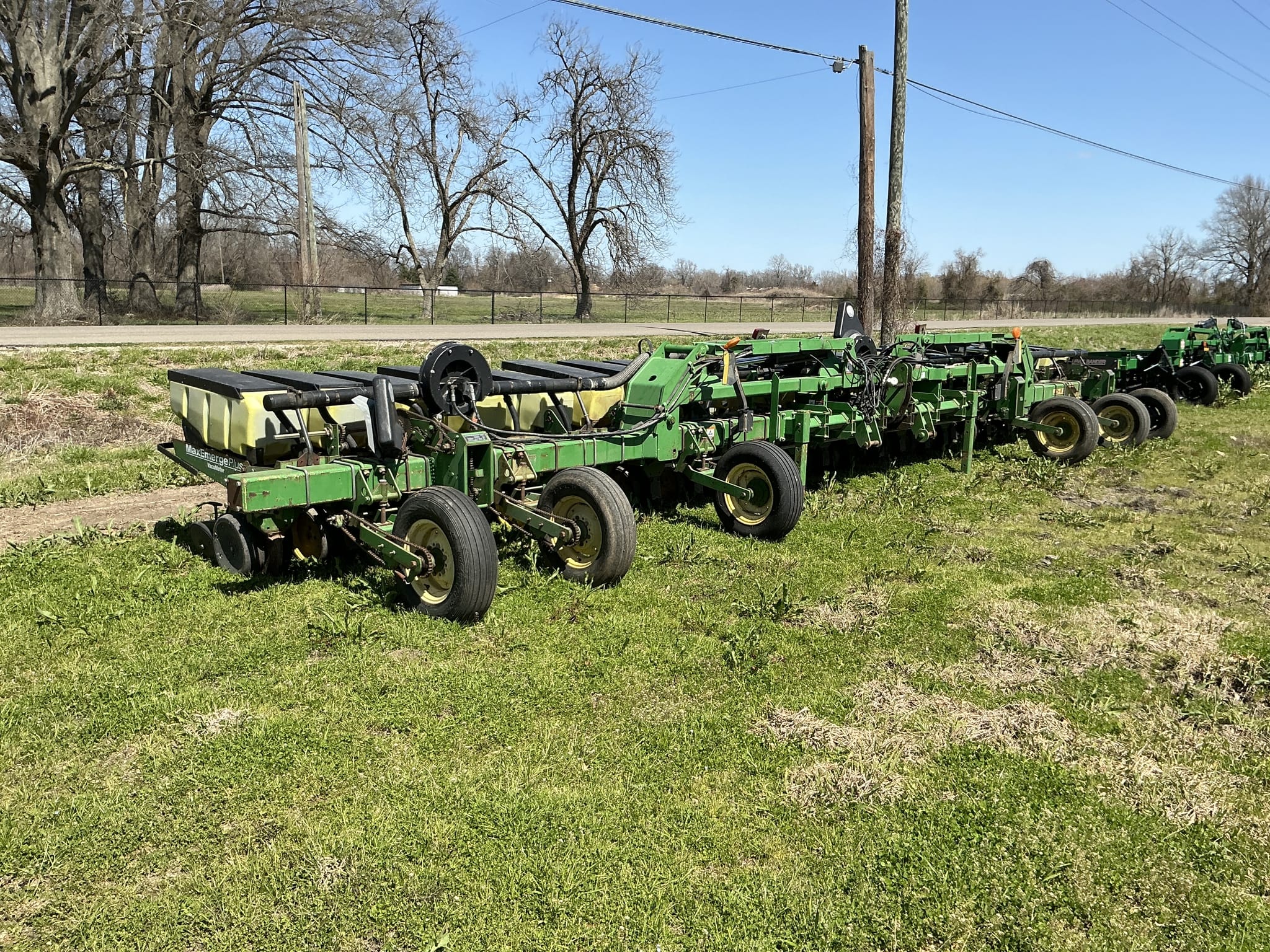 2000 John Deere 1720