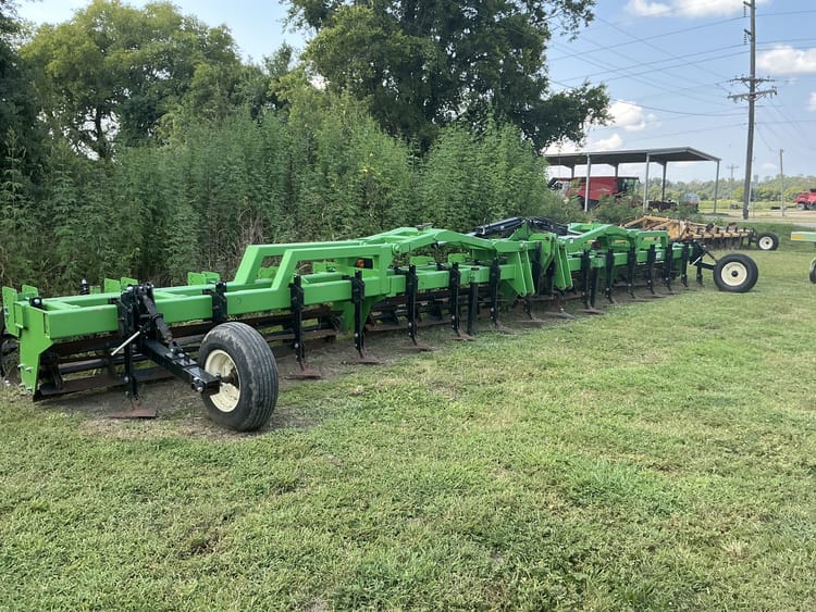 2023 Bigham Brothers CL40SF