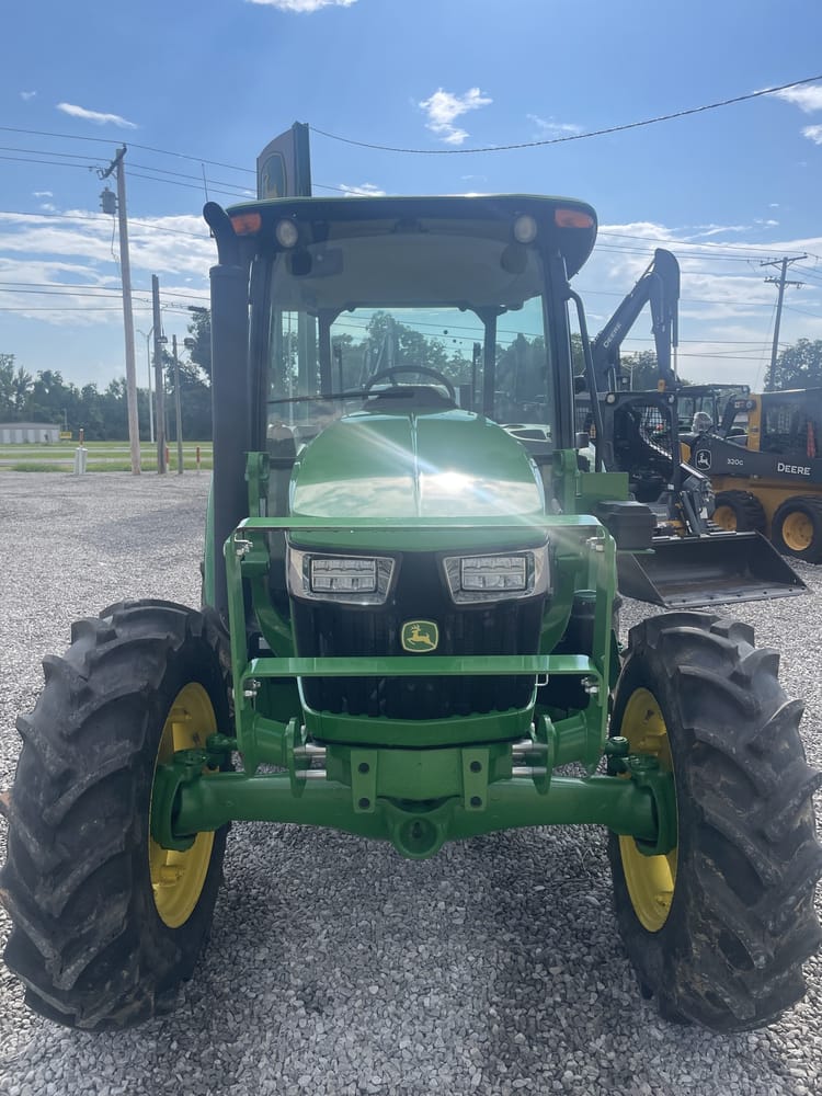 2023 John Deere 5075E