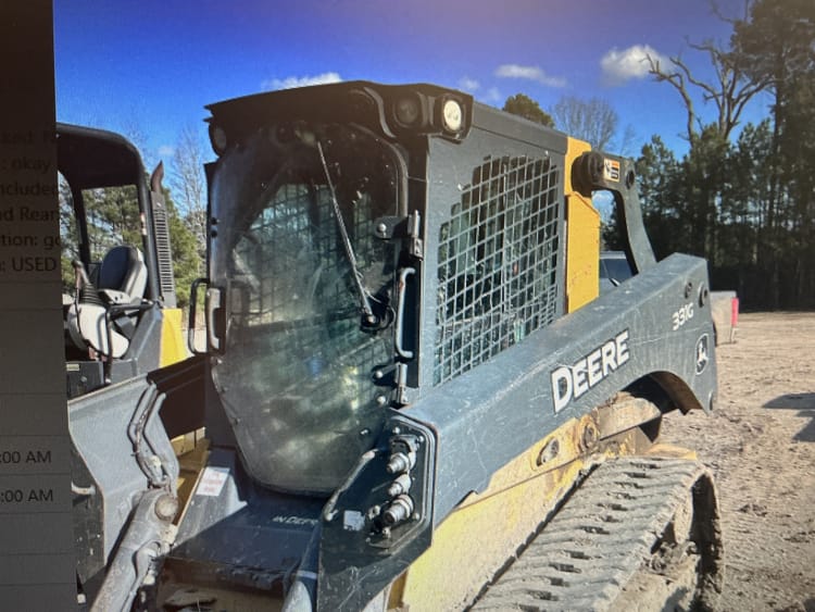 2017 John Deere 331G