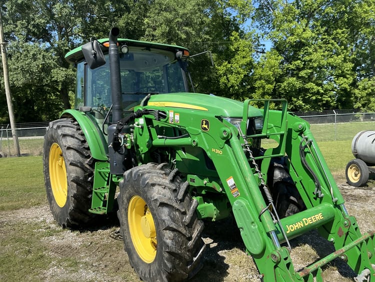 2018 John Deere 6120E