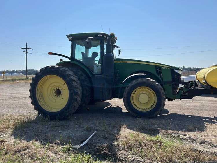 2014 John Deere 8270R