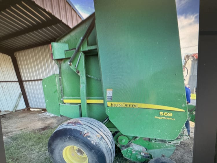 2015 John Deere 569