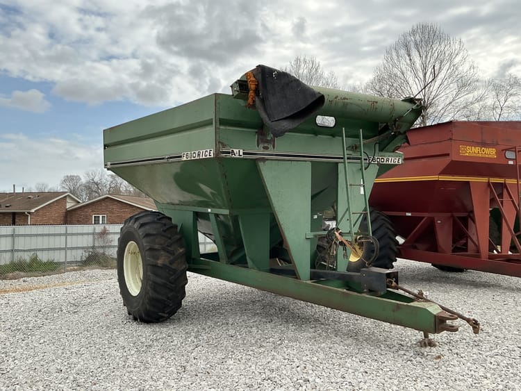 1996 A&L 600 grain cart