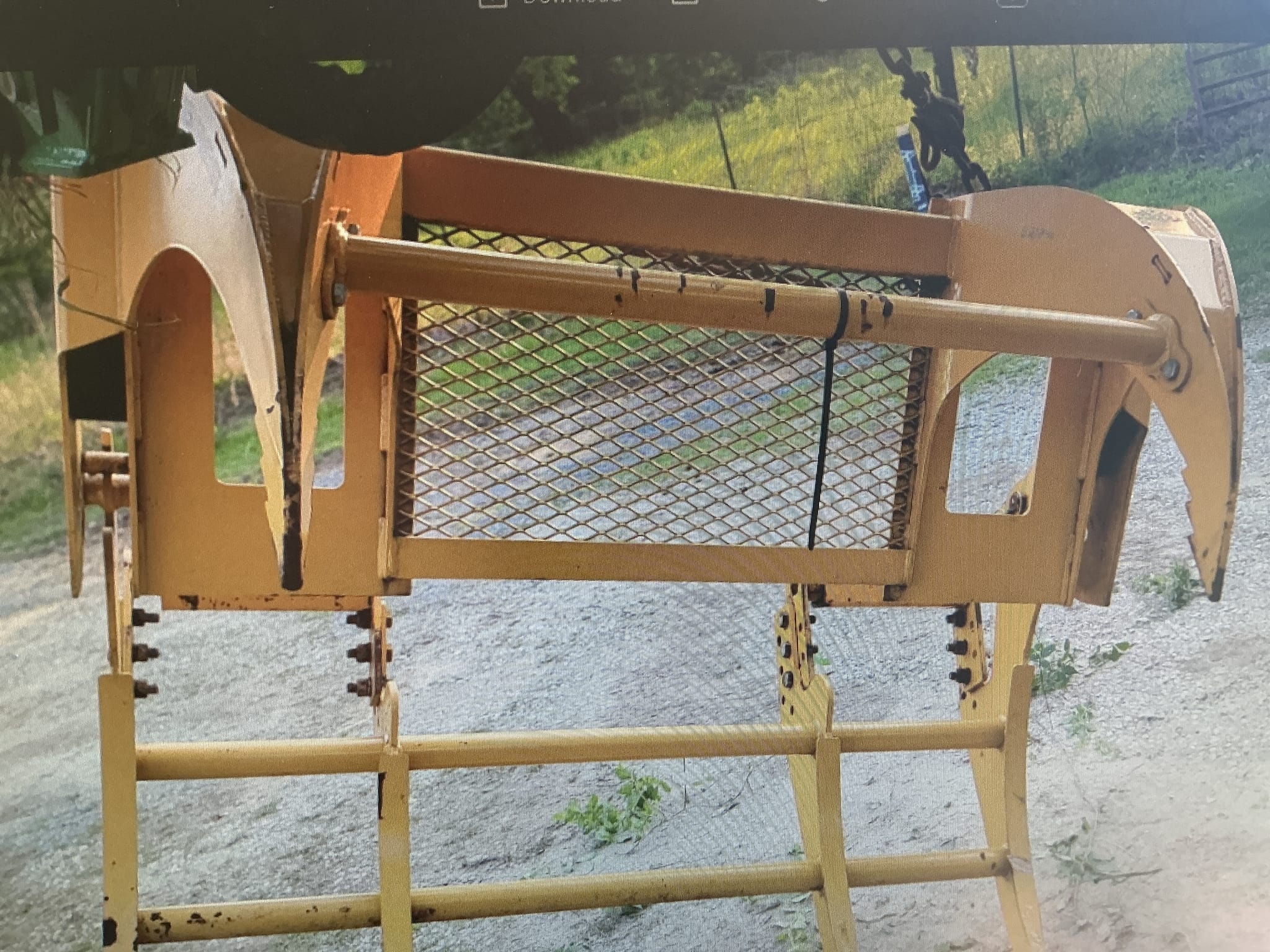 2018 Westendorf skid steer brush crusher grapple