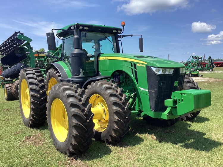 2018 John Deere 8270R