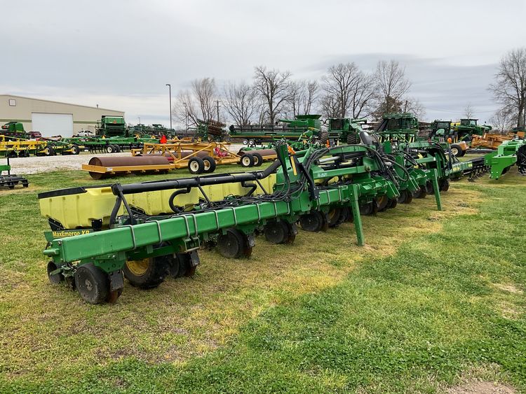 2014 John Deere 1720