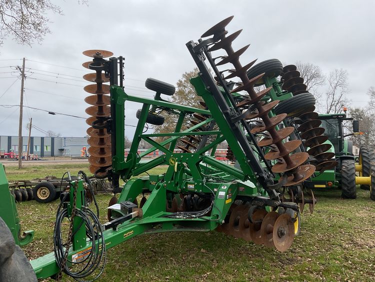 2019 John Deere 2633 30ft 8''