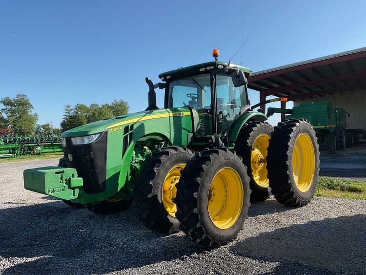 2016 John Deere 8320R