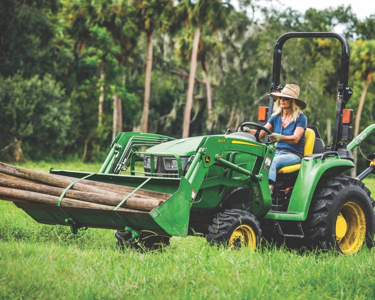 compact tractor lifting