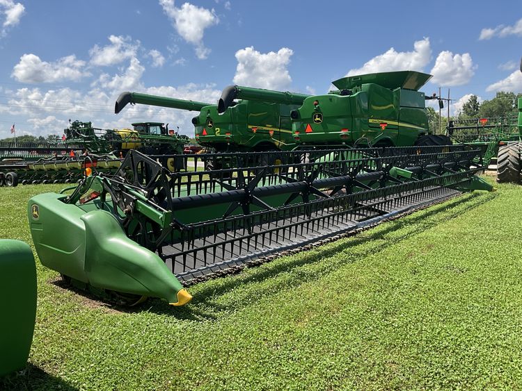 2016 John Deere 640FD