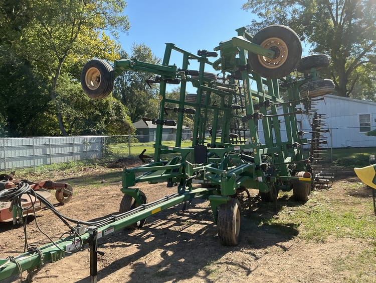 2018 Great Plains 6329UC-12