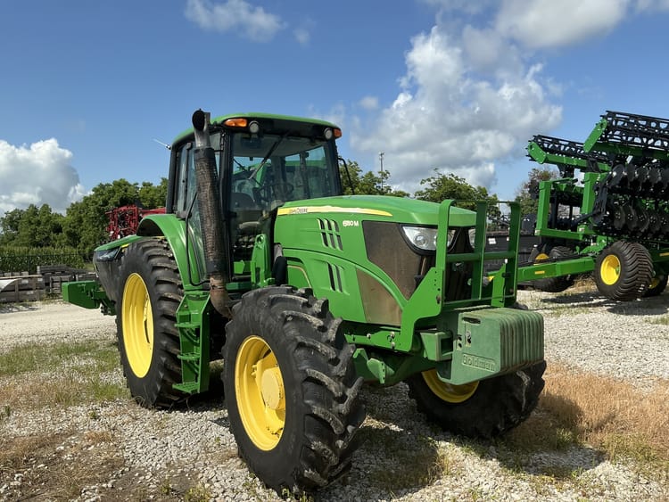 2015 John Deere 6150M