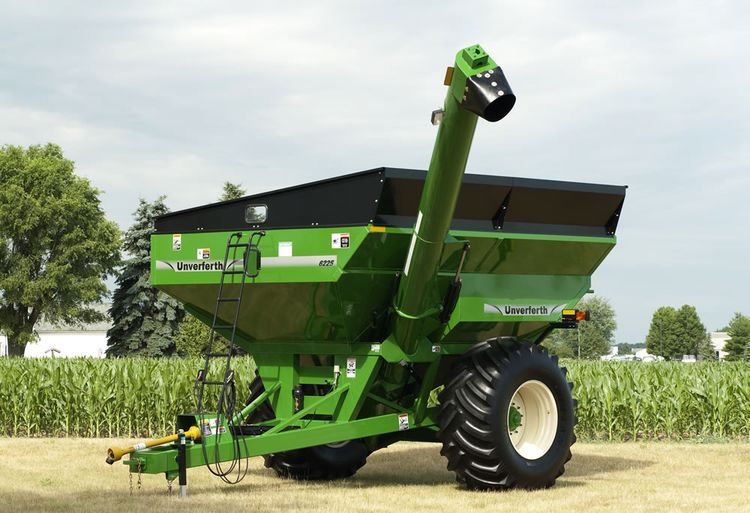 Mid-Size Corner Auger Grain Carts