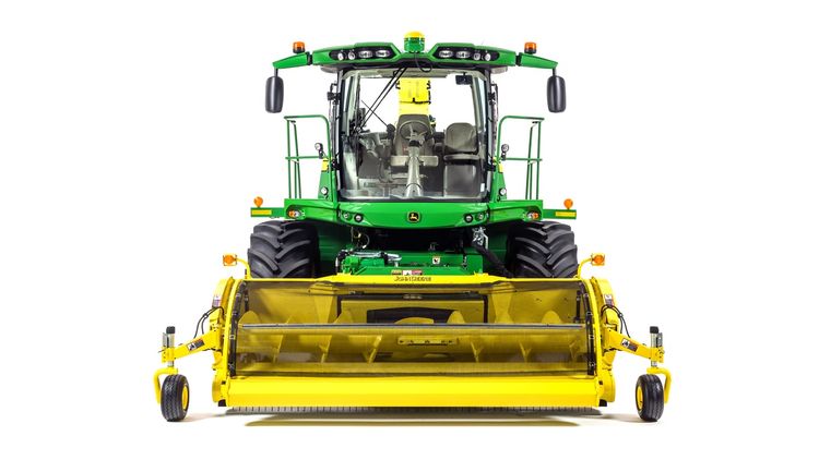 8100 Self-Propelled Forage Harvester